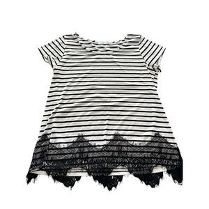 Maurices classic tee size L